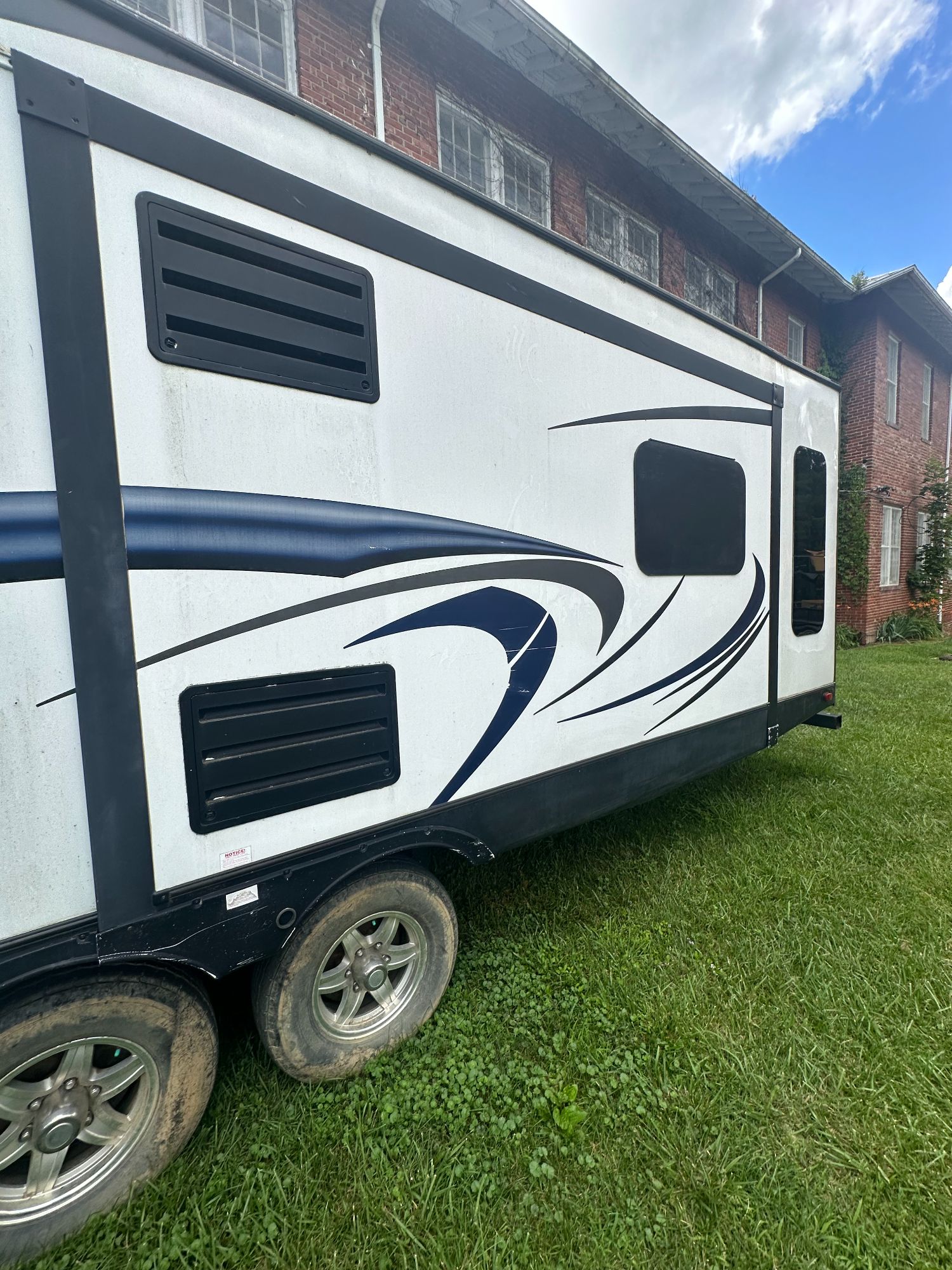 Lot image 9