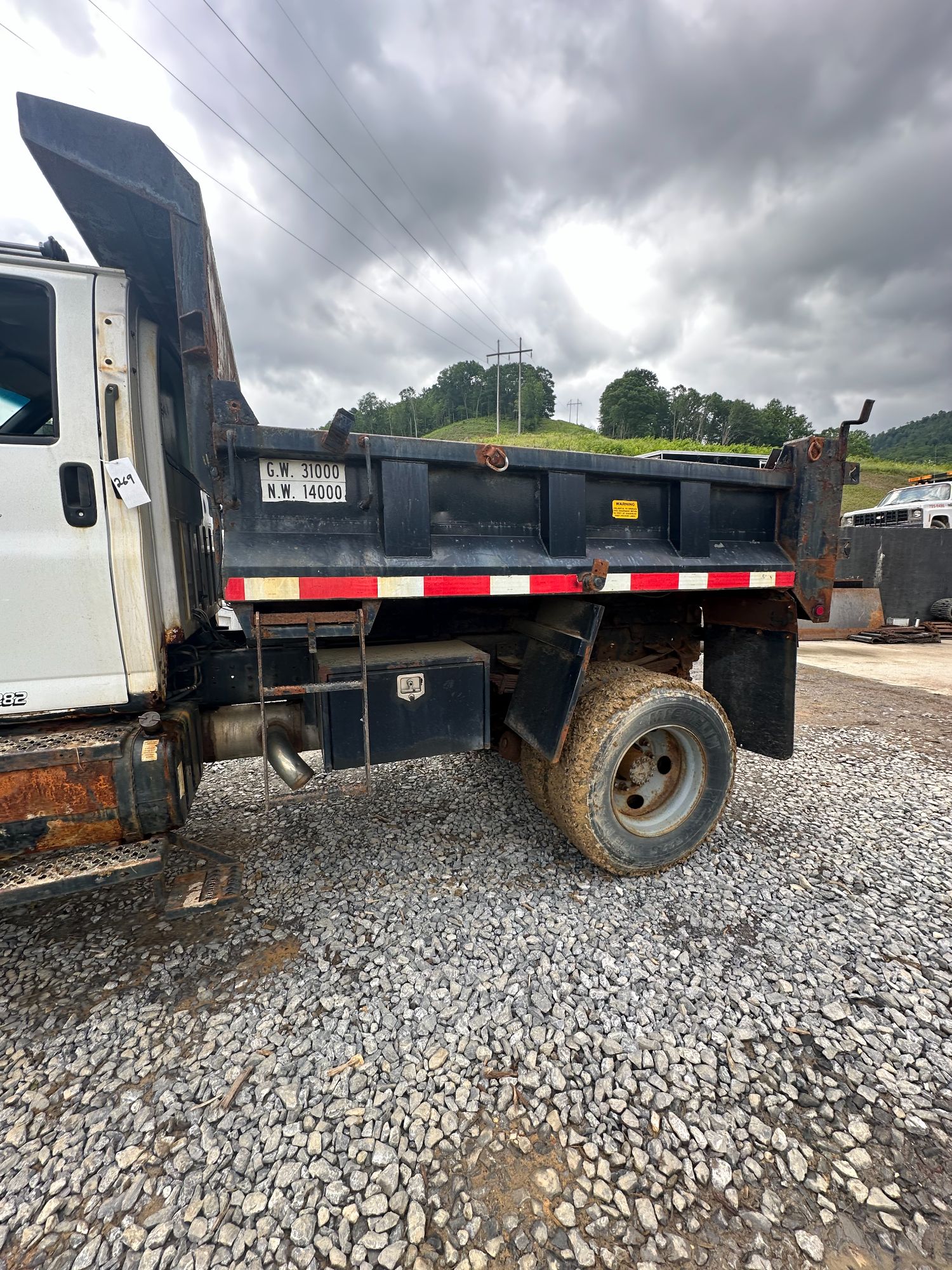 Lot image 3