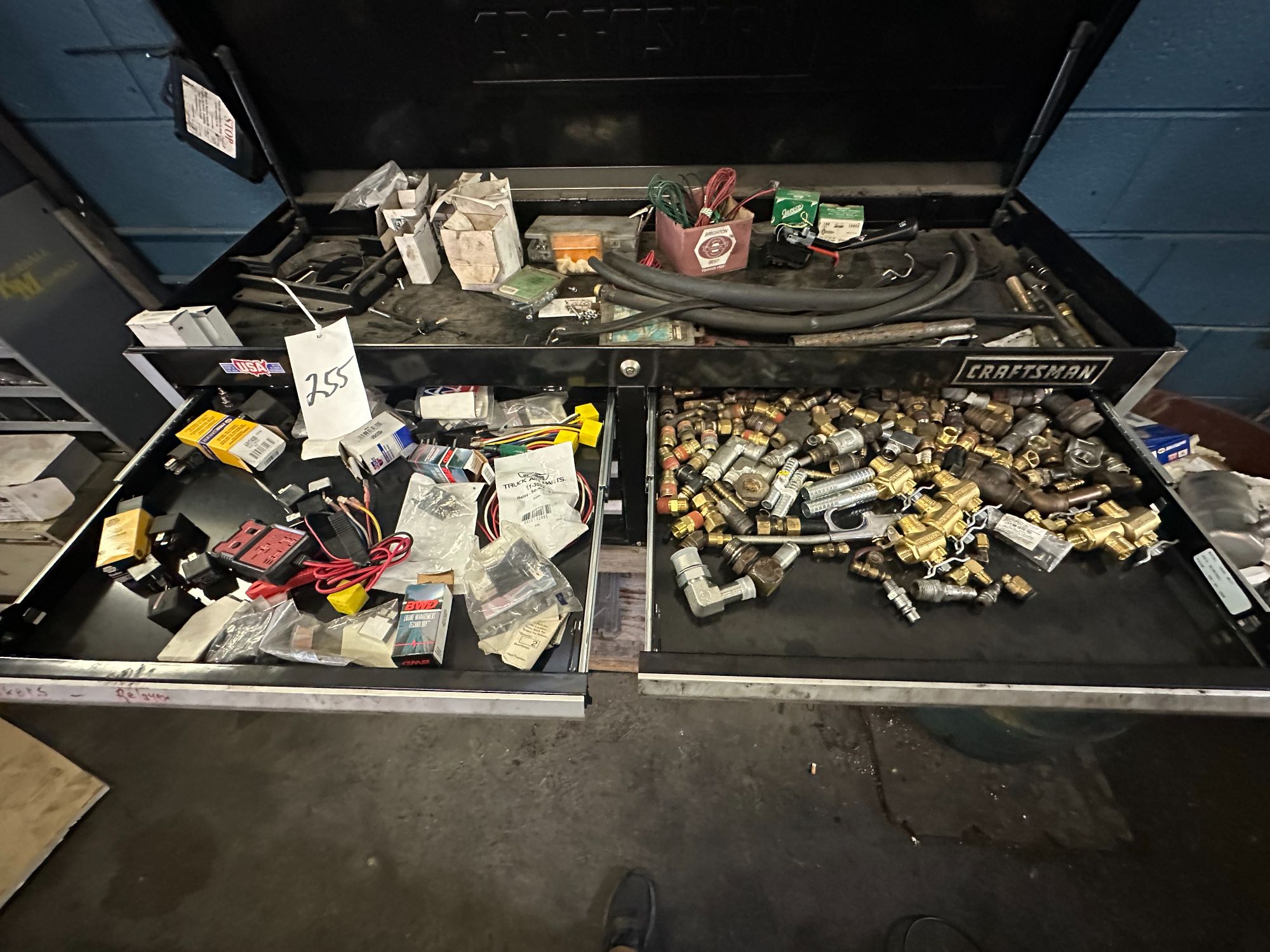 Lot image 4