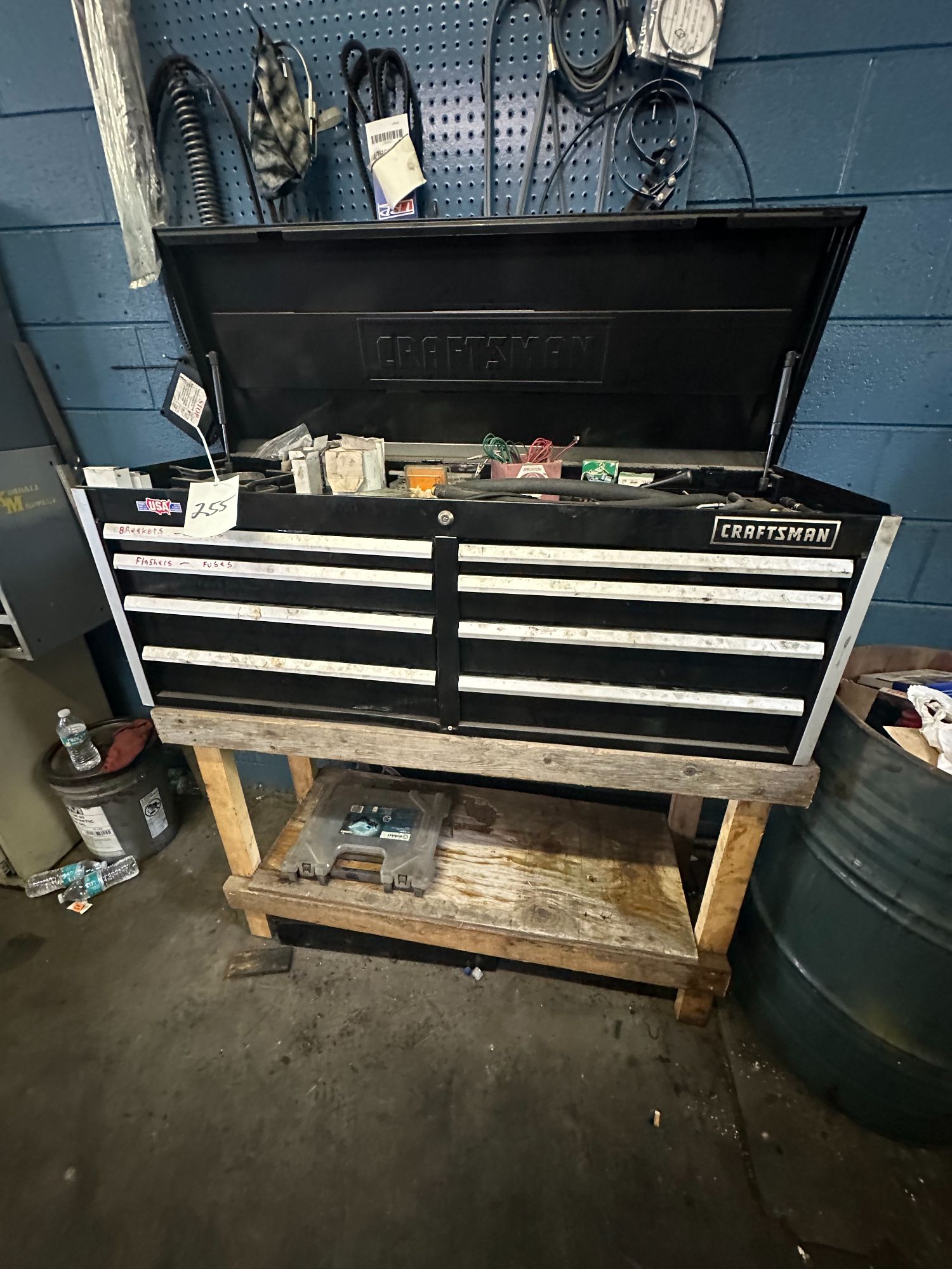 Lot image 1