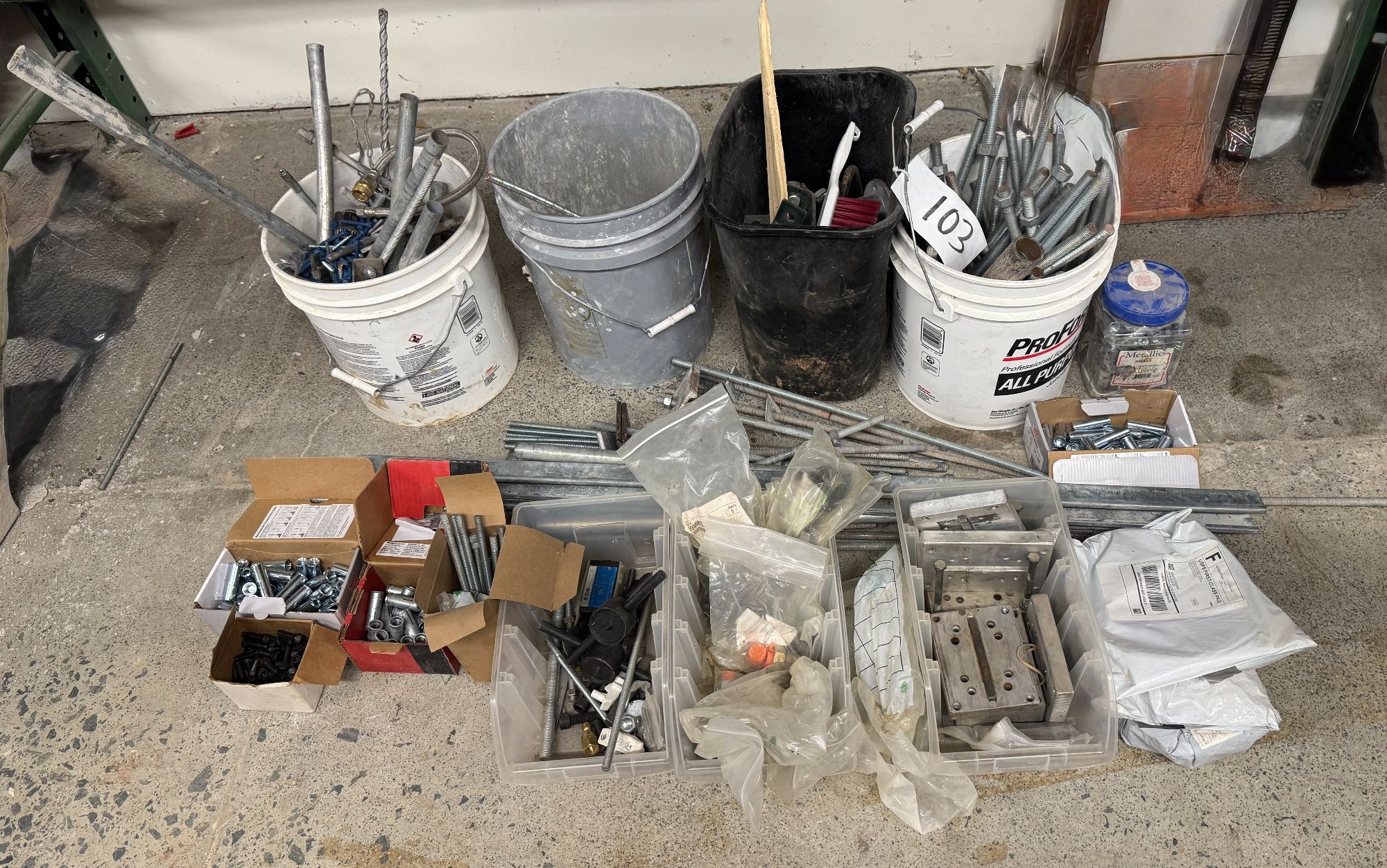 Lot image 1