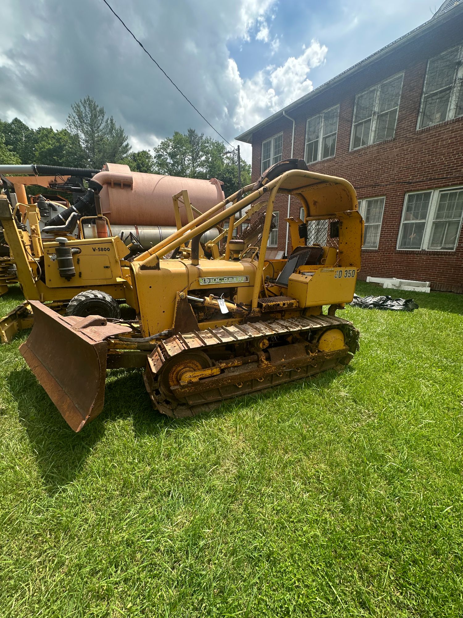 Lot image 1