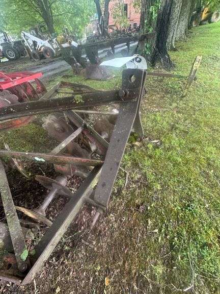 DearBorn Lift- ET 3 Point Rear Mounted Disc Harrow