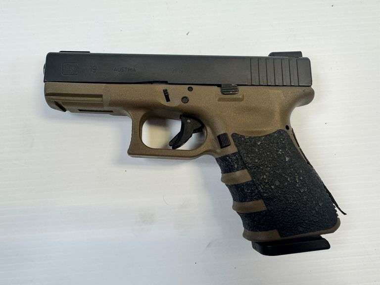 Glock, Model 19, Serial # VET311, Semi Auto, 9mm