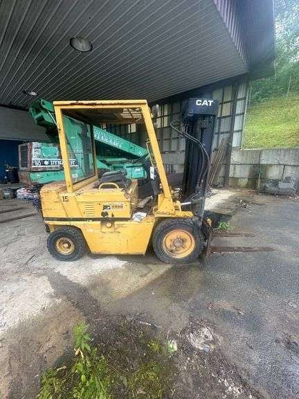 Cat V50D Forklift