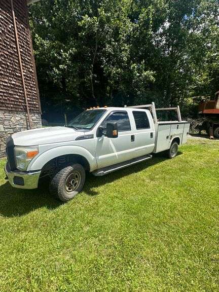 2015 F350 Super Duty Crew Cab 4x4 VIN# 1FP7W3F63FEC73290