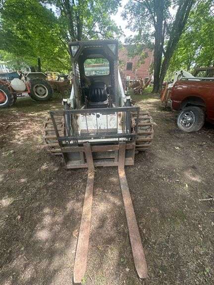 Bobcat 873 Skid Steer