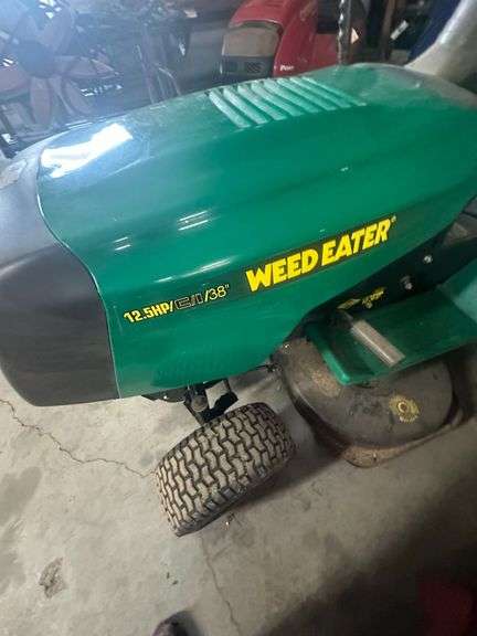 Weed Eater 6 Speed Riding Mower