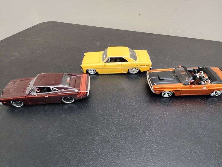 (3) 1:24 Scale Die Cast Cars