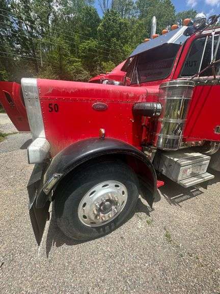 1986 Peterbilt Sleeper Cab, VIN# 1XP9D29X5HN210436
