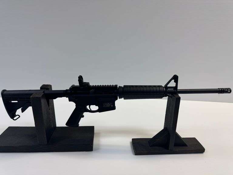 Smith & Wesson, Model M&P-15, Serial # ST15442, Semi Auto, 5.56