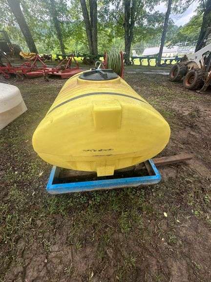 Jacto 3600 Cannon Sprayer  300 Gallon