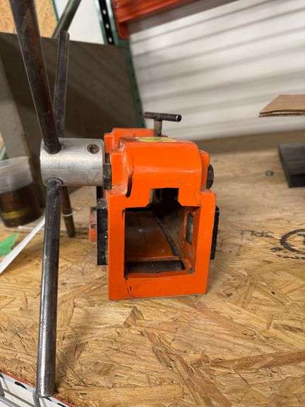 Heavy-Duty Magnetic Clamp/ Lifter