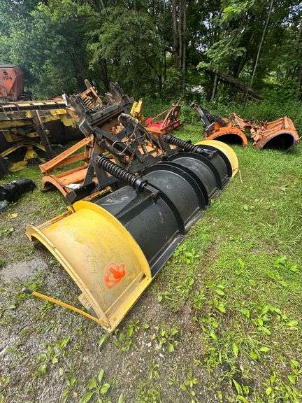 Henderson 10' Plow