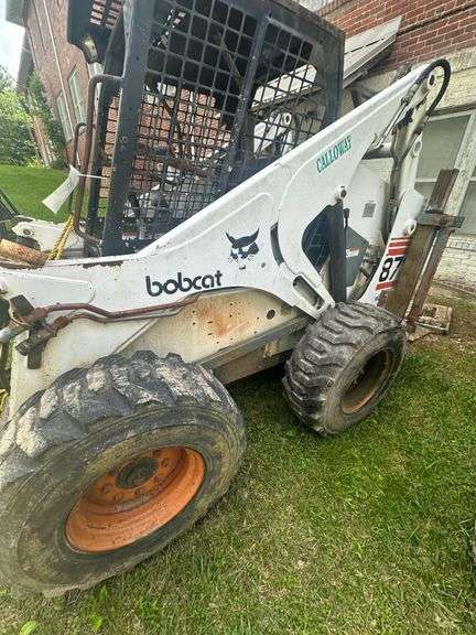 Bobcat 873 Skid Steer