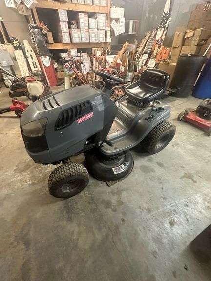 Craftsman Gas Powered Riding Mower