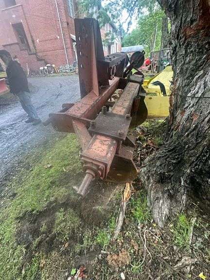 Antique Custom 2 Tooth Subsoiler 3 Point Rear Mounted