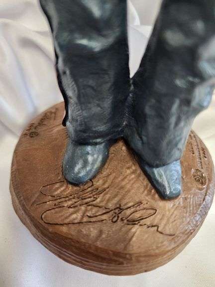 Tom Clark Jeff Gordon 1994 Statue