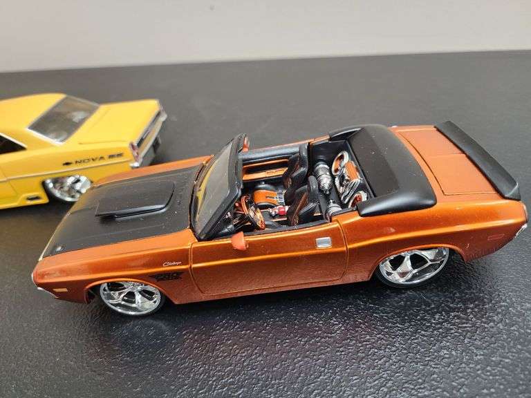 (3) 1:24 Scale Die Cast Cars