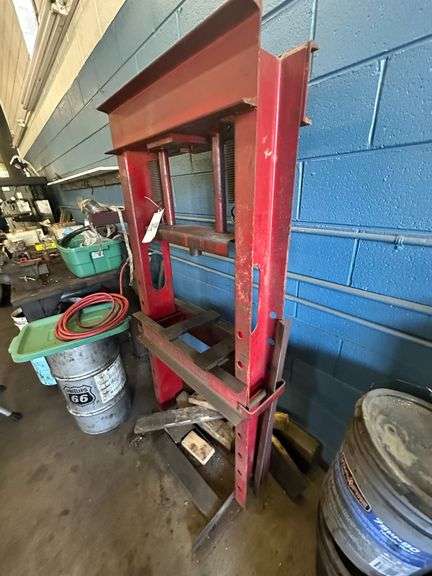 Knapheide Amrox 20 Ton Hydraulic Press