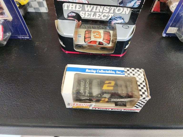 (15) 1/64 Nascar Die Cast Cars
