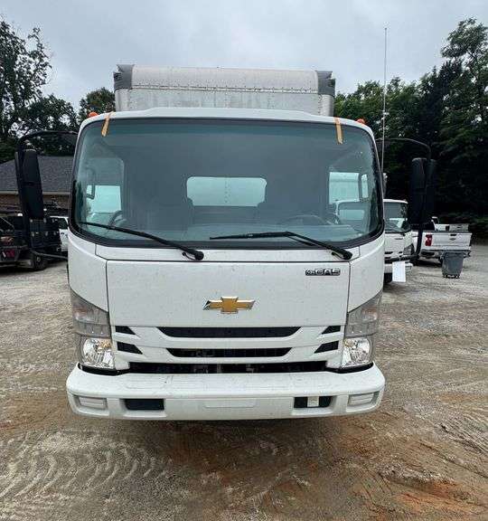 2021 Chevrolet 4500 16' Box Truck w/ Liftgate | VIN: 54DCDW1D0NS200342