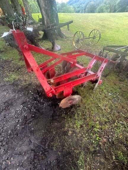 King Plow Company Model-DF 3 Point Rear Mounted Disc Harrow