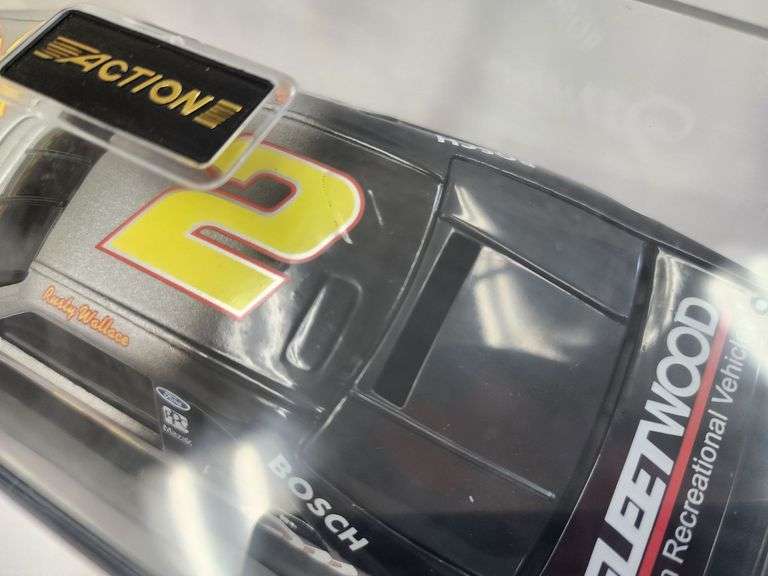 Rusty Wallace 1:24 Scale #2 Miller Die Cast Car In Display Case