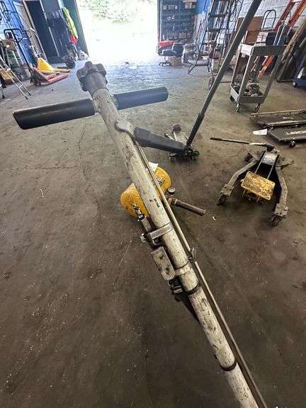 Strongway 22 Ton Quick Lift Air/Hydraulic Floor Jack