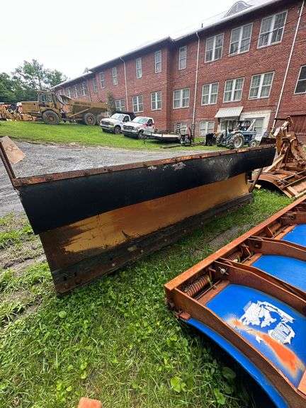10' Plow with Mount