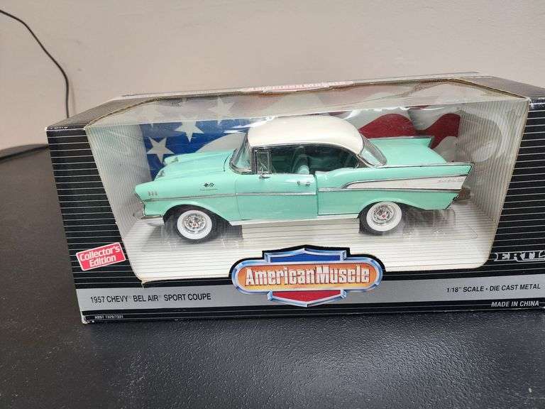 American Muscle 1:18 Scale 1957 Chevrolet Bel Air Sport Coupe Die Cast