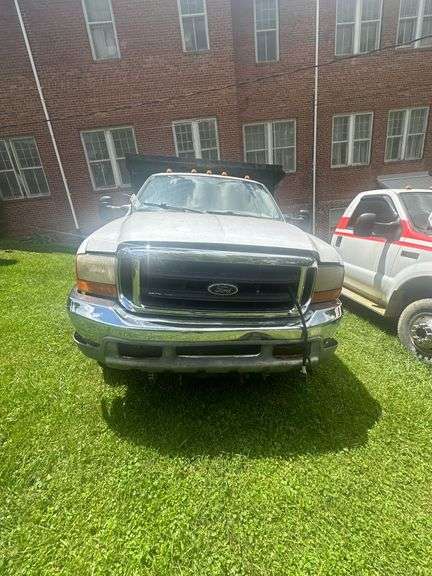 2000 Ford F550 Super Duty 4x4 VIN# 1FDAF57F7YEA96780