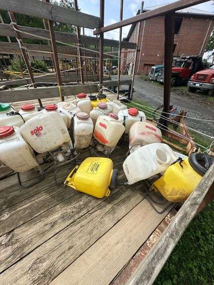 Assorted Back Pack Sprayers