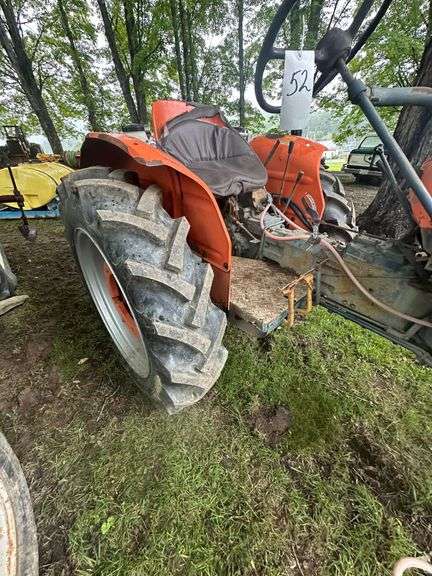 Kubota L245H Tractor