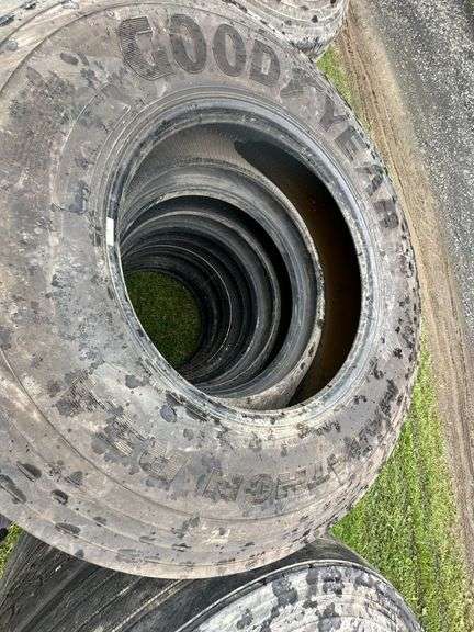 (8x) Used Truck Tires