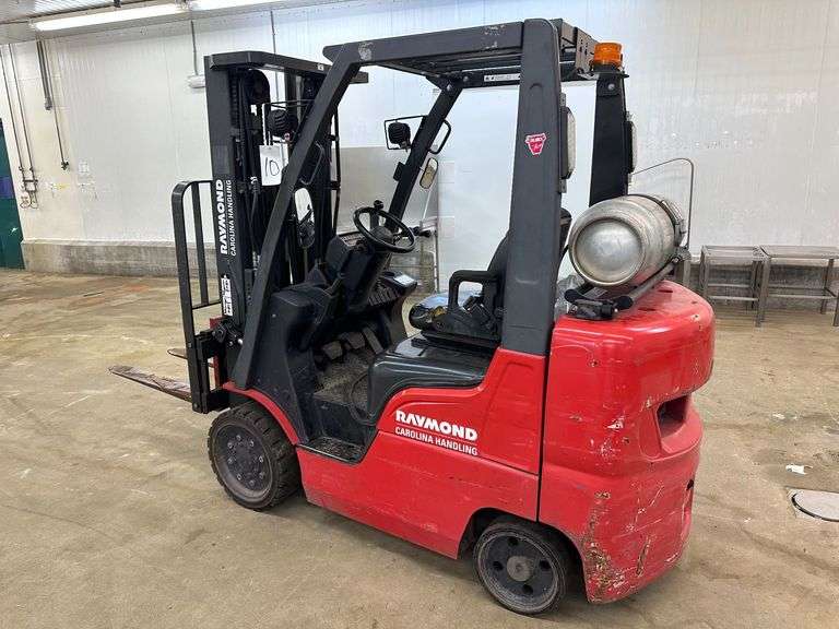 Raymond Model MCP1F2A25LV, 4400 lb Propane Fork Lift