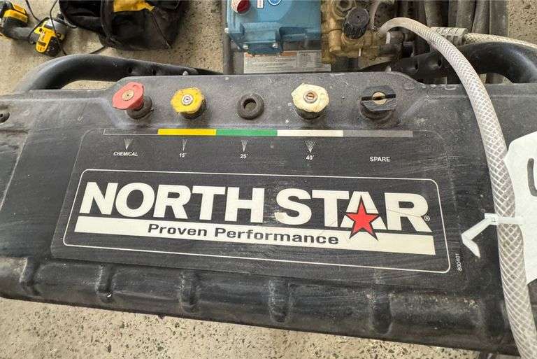 NorthStar pressure washer with Honda GX390