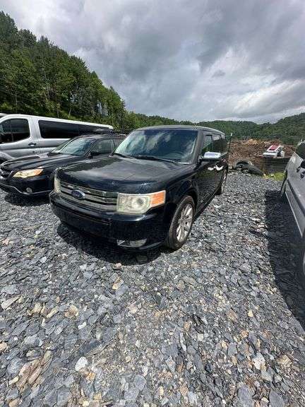 2009 Ford Flex Limited VIN# 2FMEK63C09BA01505