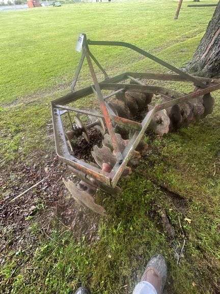 DearBorn Lift- ET 3 Point Rear Mounted Disc Harrow
