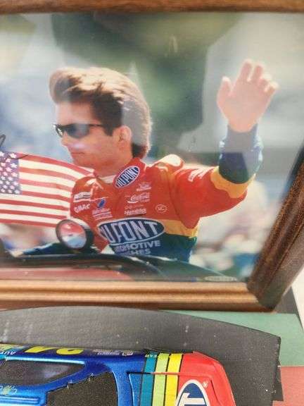 1995 Jeff Gordan Points Champion Signed Photo and 1:24 Scale Die Cast Bank Display