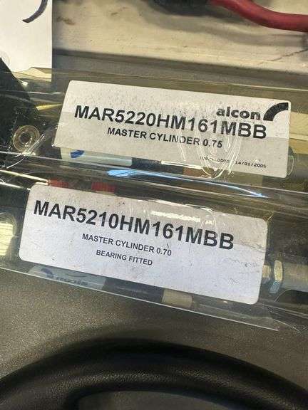 (4x) New Alcon Master Cylinders