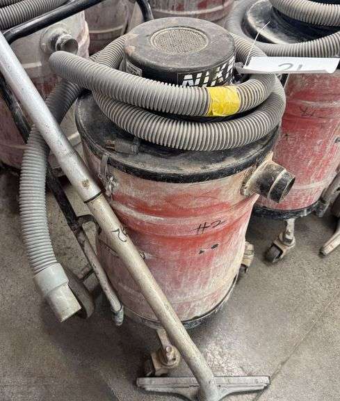 Nikro Industrial Vacuum on Wheels with Wand
