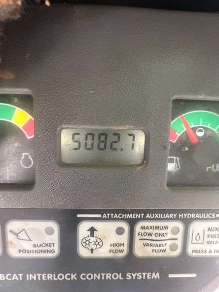 Bobcat 873 Skid Steer