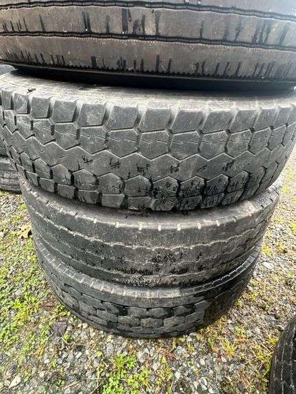 (4x) 285/75R 24.5 Used Truck Tires