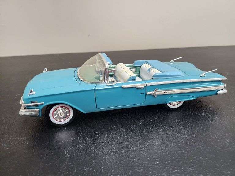 1:18 Scale 1960 Chevrolet Impala Die Cast