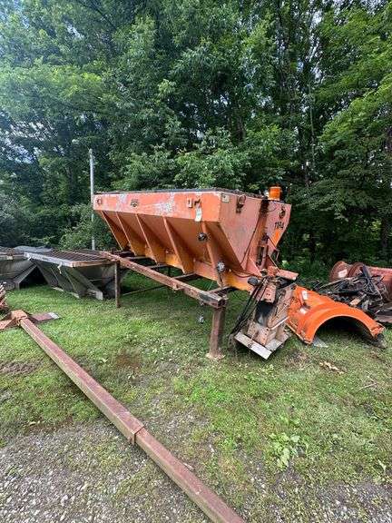 Good Roads 12' Spreader