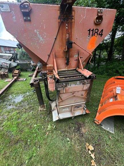 Good Roads 12' Spreader