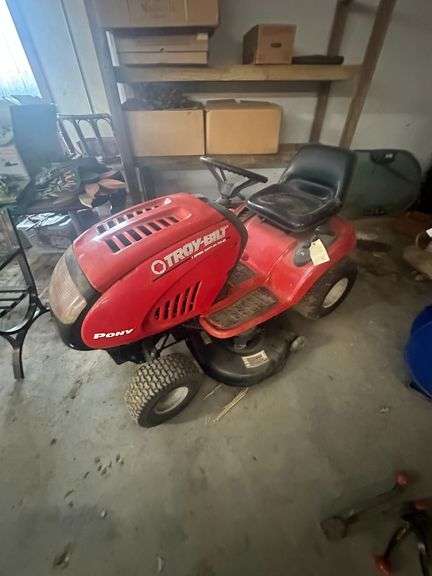 Troy-Bilt 7 Speed Pedal Drive Mower