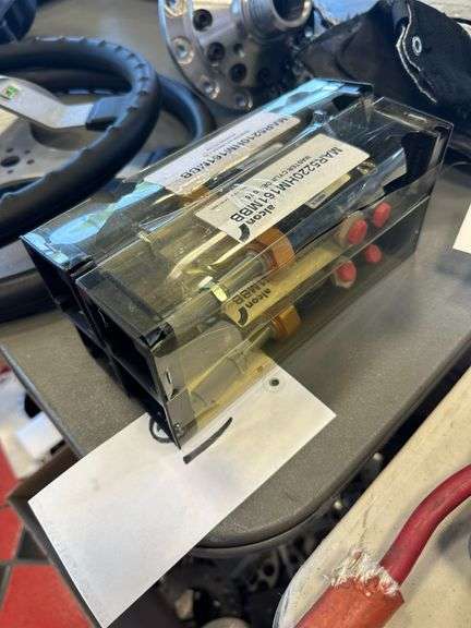 (4x) New Alcon Master Cylinders
