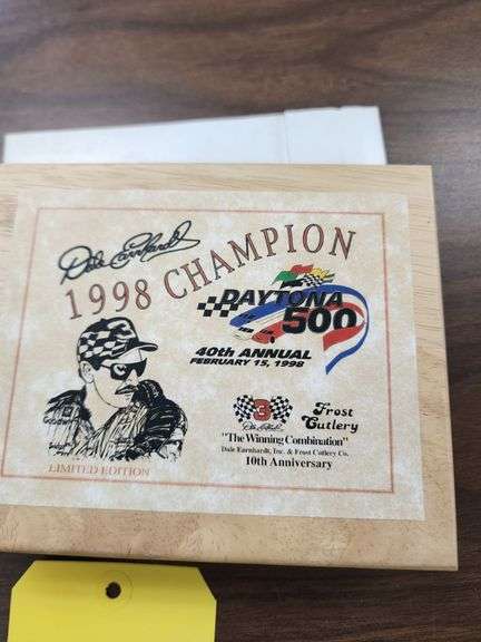Frost Cutlery 1998 Daytona 500 Champion Dale Earnhardt 40th Anniversary Kife in Display Case